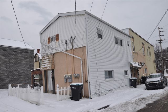 701 E 2nd, Tarentum, PA 15084