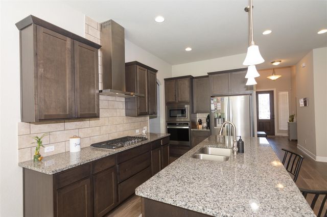 4733 Collins ST 610, Round Rock, TX 78681