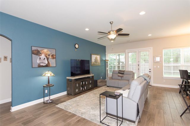 4733 Collins ST 610, Round Rock, TX 78681