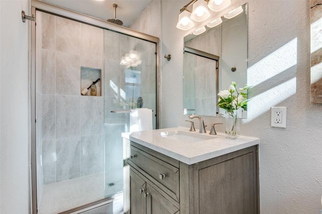 1819 Oates Drive, Dallas, TX 75228