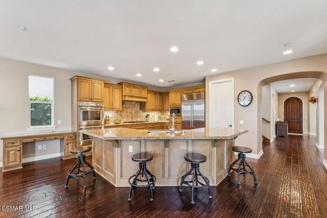3435 Soft Whisper Court, Simi Valley, CA 93065