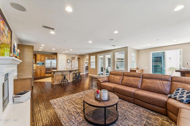 3435 Soft Whisper Court, Simi Valley, CA 93065