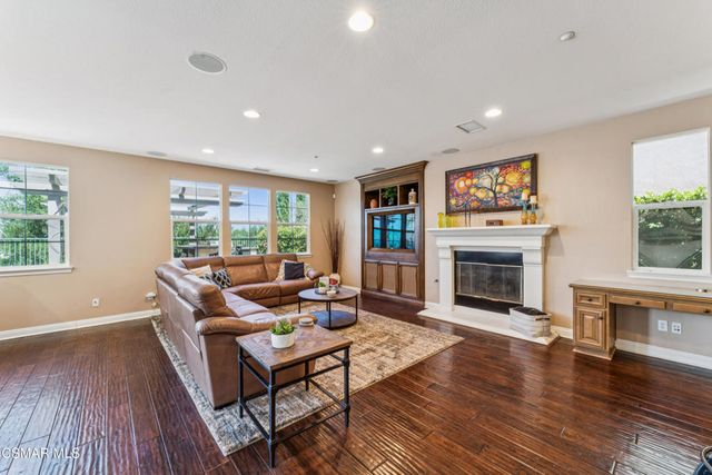 3435 Soft Whisper Court, Simi Valley, CA 93065