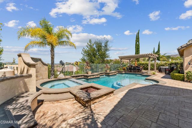 3435 Soft Whisper Court, Simi Valley, CA 93065