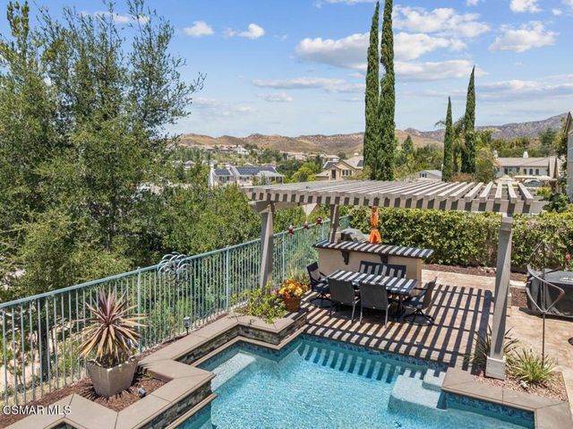 3435 Soft Whisper Court, Simi Valley, CA 93065