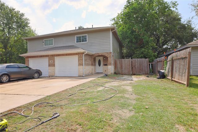 1118 Johnson St B, Pasadena, TX 77506