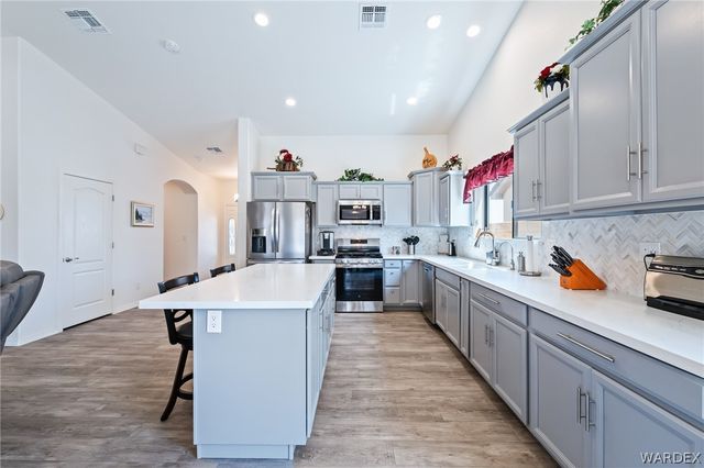 6111 S Comstock Avenue, Fort Mohave, AZ 86426