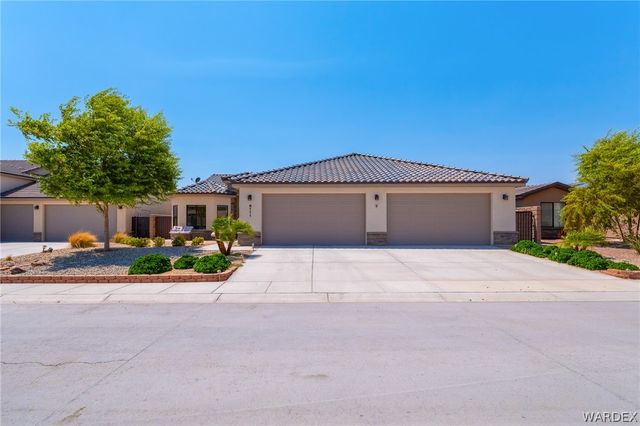 6111 S Comstock Avenue, Fort Mohave, AZ 86426