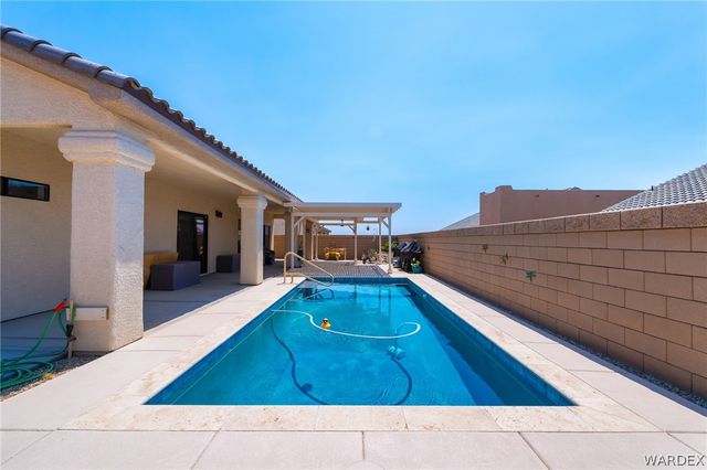 6111 S Comstock Avenue, Fort Mohave, AZ 86426