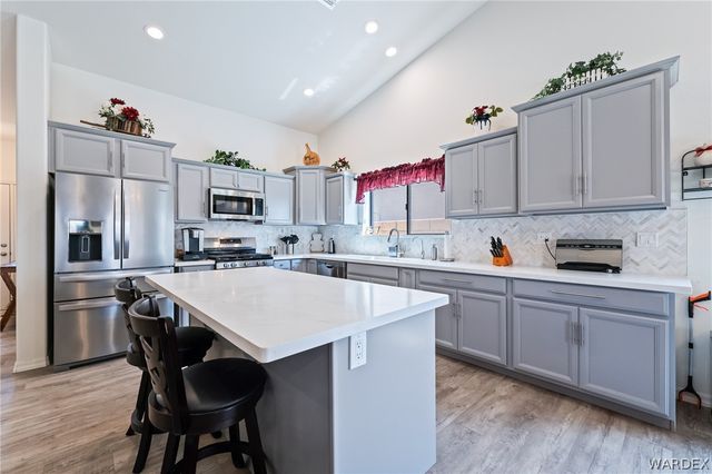 6111 S Comstock Avenue, Fort Mohave, AZ 86426