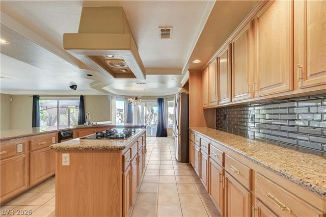8640 Castle Hill Avenue, Las Vegas, NV 89129