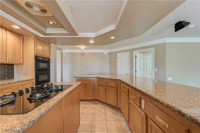 8640 Castle Hill Avenue, Las Vegas, NV 89129