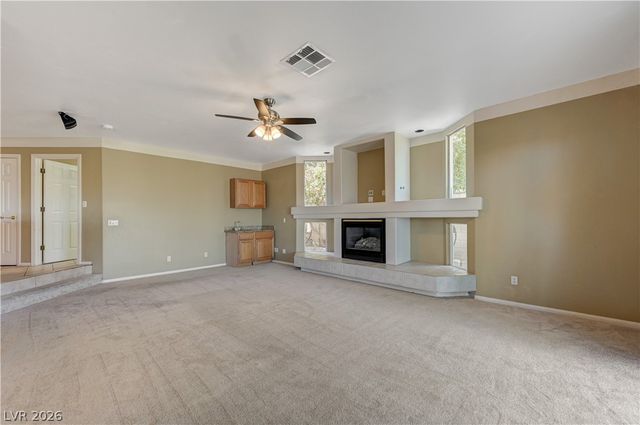 8640 Castle Hill Avenue, Las Vegas, NV 89129