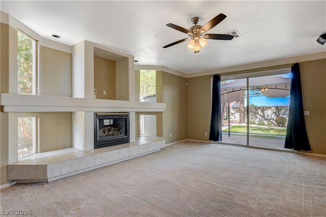 8640 Castle Hill Avenue, Las Vegas, NV 89129