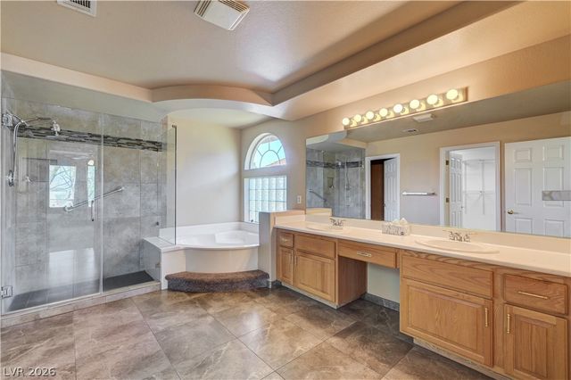 8640 Castle Hill Avenue, Las Vegas, NV 89129