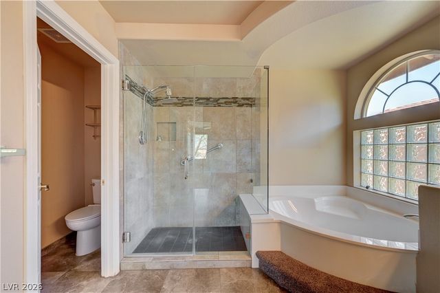 8640 Castle Hill Avenue, Las Vegas, NV 89129