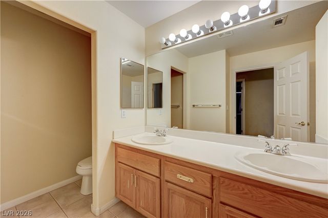 8640 Castle Hill Avenue, Las Vegas, NV 89129