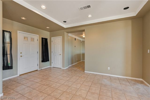 8640 Castle Hill Avenue, Las Vegas, NV 89129