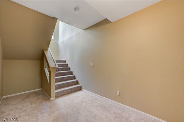 8640 Castle Hill Avenue, Las Vegas, NV 89129