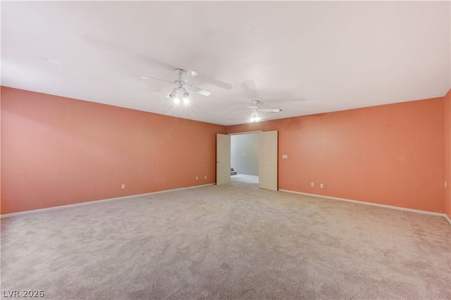 8640 Castle Hill Avenue, Las Vegas, NV 89129