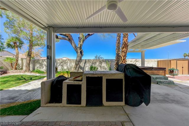 8640 Castle Hill Avenue, Las Vegas, NV 89129