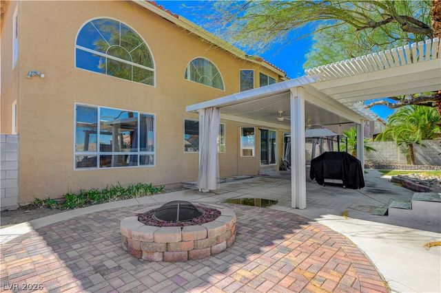 8640 Castle Hill Avenue, Las Vegas, NV 89129