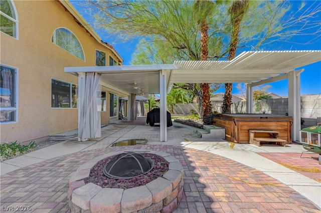 8640 Castle Hill Avenue, Las Vegas, NV 89129