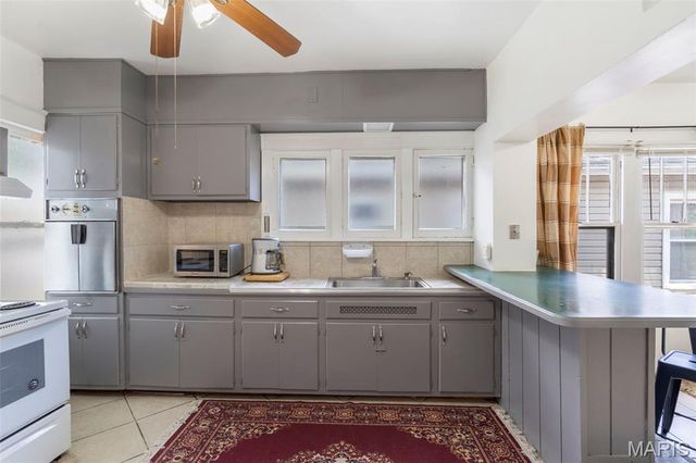 3826 Neosho Street, St Louis, MO 63116