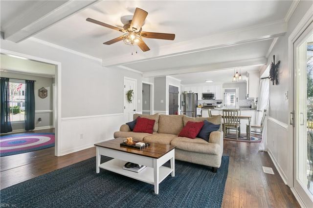 201 Crystal Lake DR, Yorktown, VA 23692