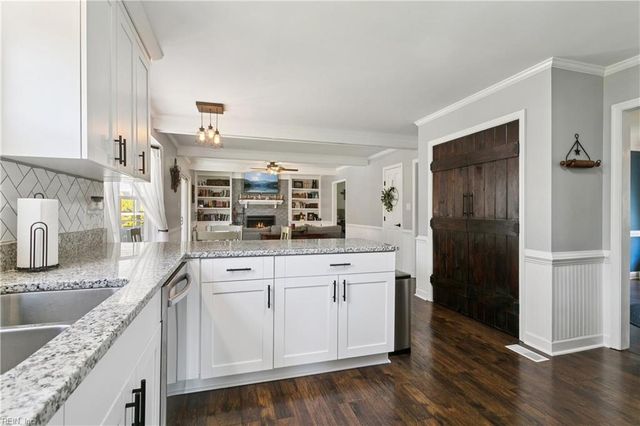 201 Crystal Lake DR, Yorktown, VA 23692