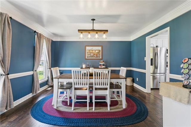 201 Crystal Lake DR, Yorktown, VA 23692