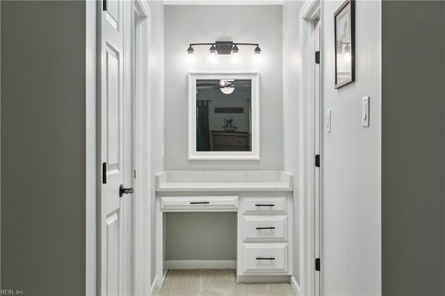 201 Crystal Lake DR, Yorktown, VA 23692