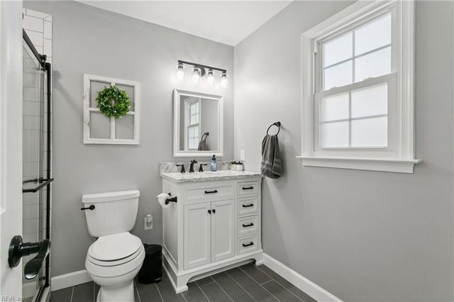 201 Crystal Lake DR, Yorktown, VA 23692