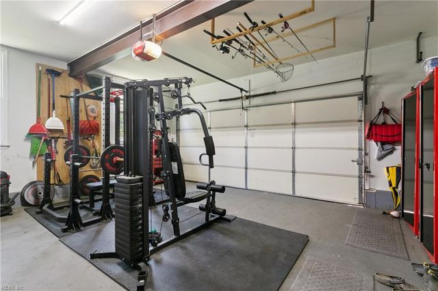 201 Crystal Lake DR, Yorktown, VA 23692