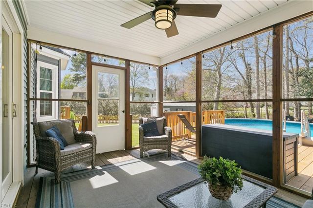 201 Crystal Lake DR, Yorktown, VA 23692