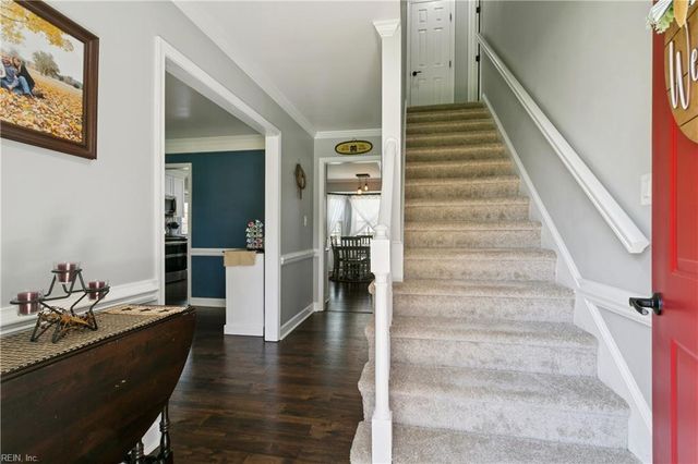 201 Crystal Lake DR, Yorktown, VA 23692