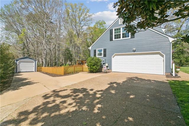 201 Crystal Lake DR, Yorktown, VA 23692