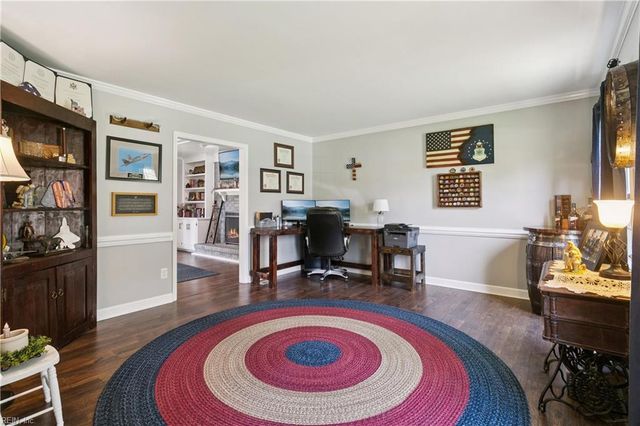 201 Crystal Lake DR, Yorktown, VA 23692