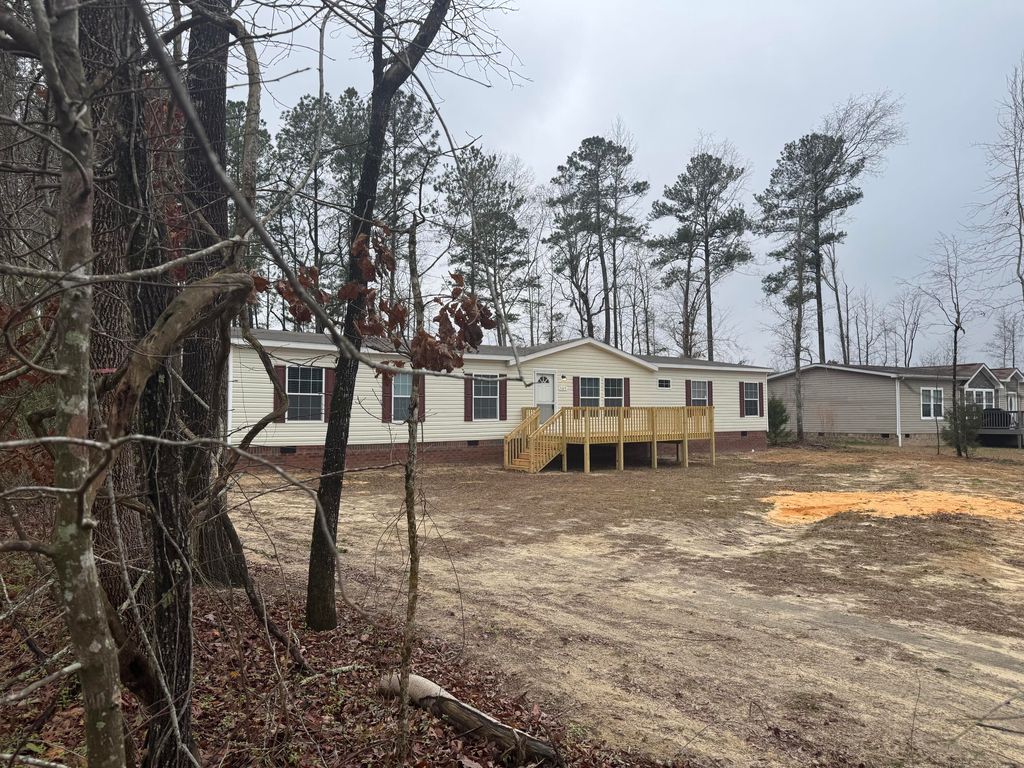 165 Ash Hill Drive, Eutawville, SC 29048