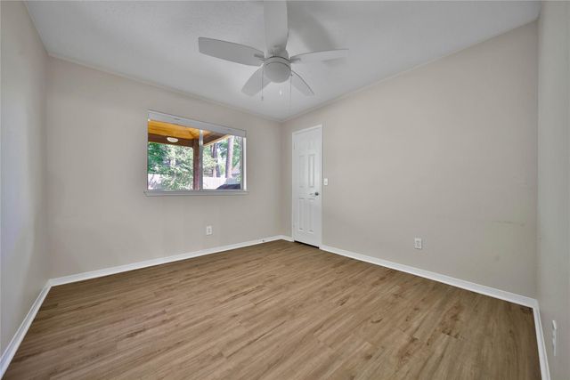 10 Still Corner Place, The Woodlands, TX 77381