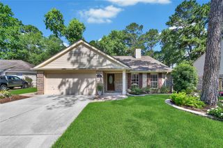 10 Still Corner Place, The Woodlands, TX 77381