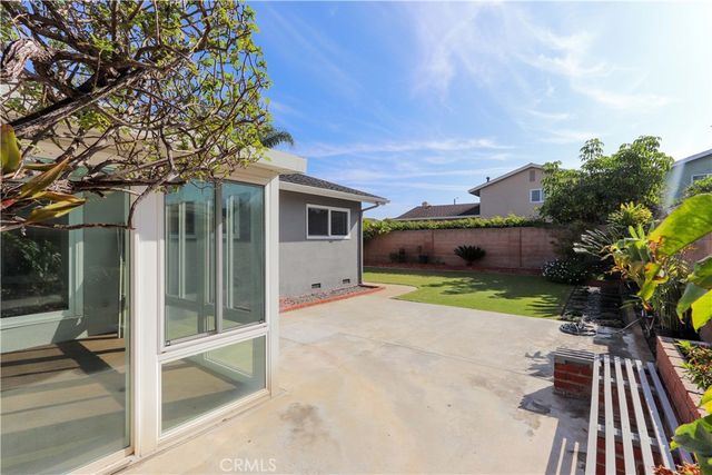 17332 Almelo Lane, Huntington Beach, CA 92649