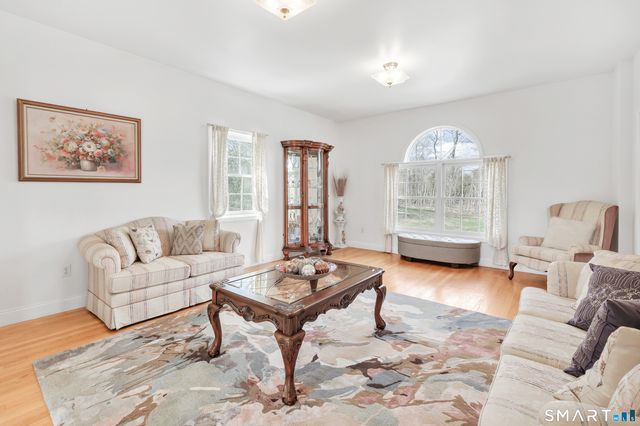 35-1 Punkup Road, Oxford, CT 06478
