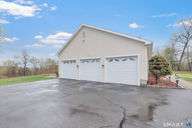 35-1 Punkup Road, Oxford, CT 06478