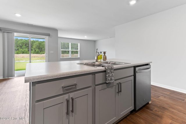 1119 King Eider Way, Winnabow, NC 28479
