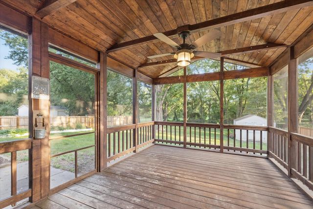 2423 E 32nd Street, Davenport, IA 52807