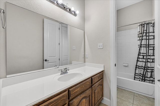 11909 Caddo Creek Drive, Lavon, TX 75166