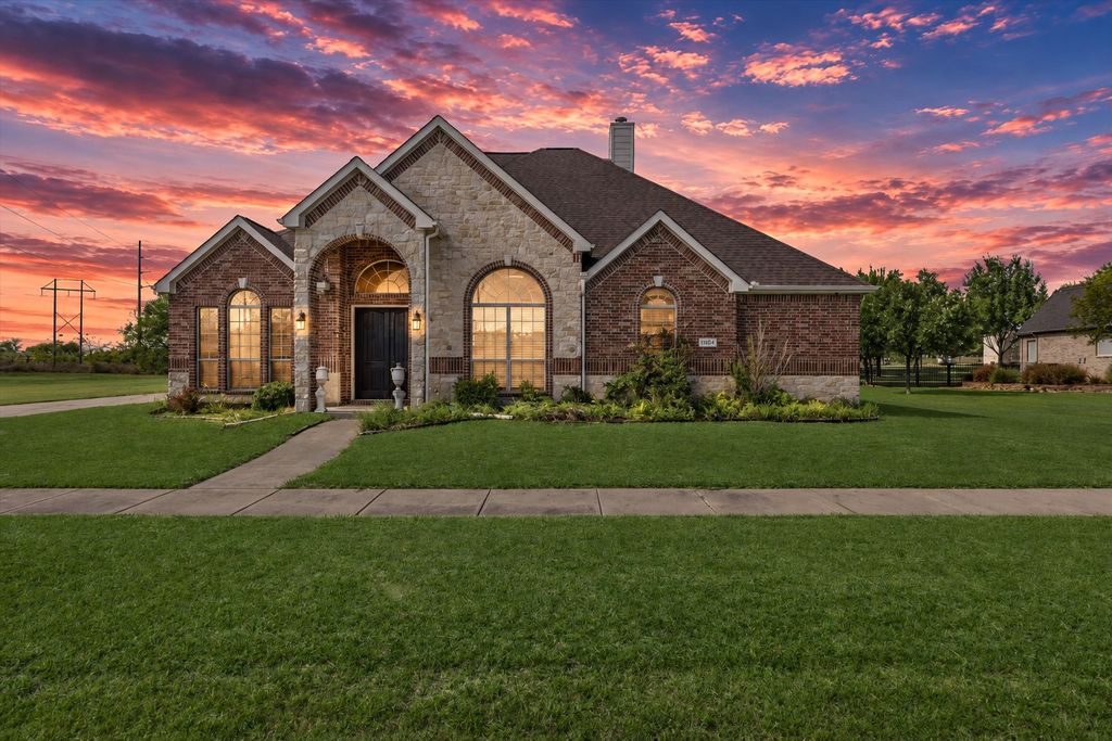 11909 Caddo Creek Drive, Lavon, TX 75166