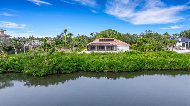 102 BRENDA LANE, Nokomis, FL 34275