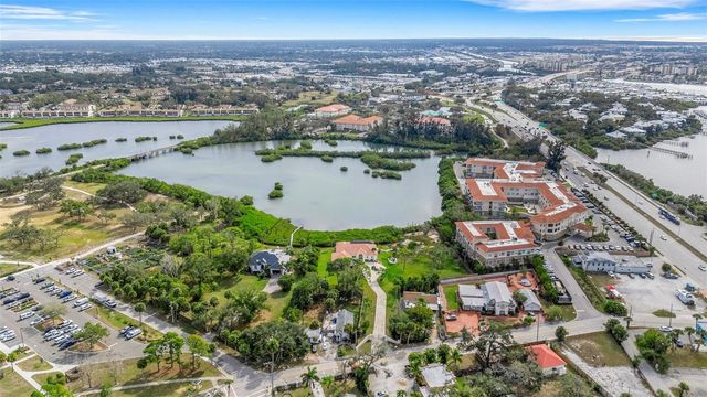 102 BRENDA LANE, Nokomis, FL 34275